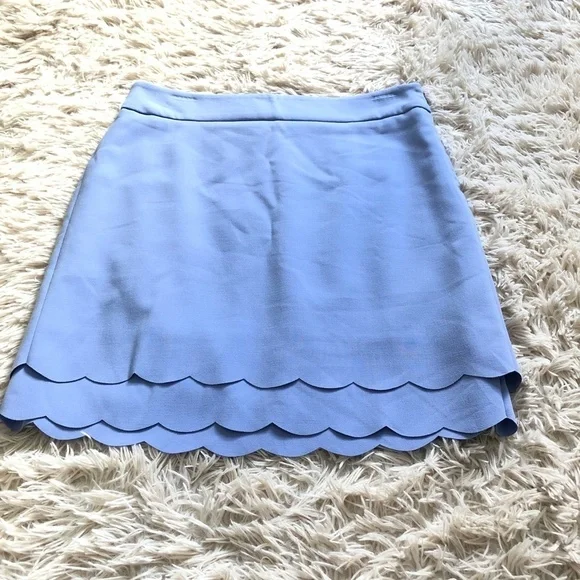 Ann Taylor LOFT Scallop Peri-winkle Scallop Mini Skirt Size 6P - Picture 2 of 5
